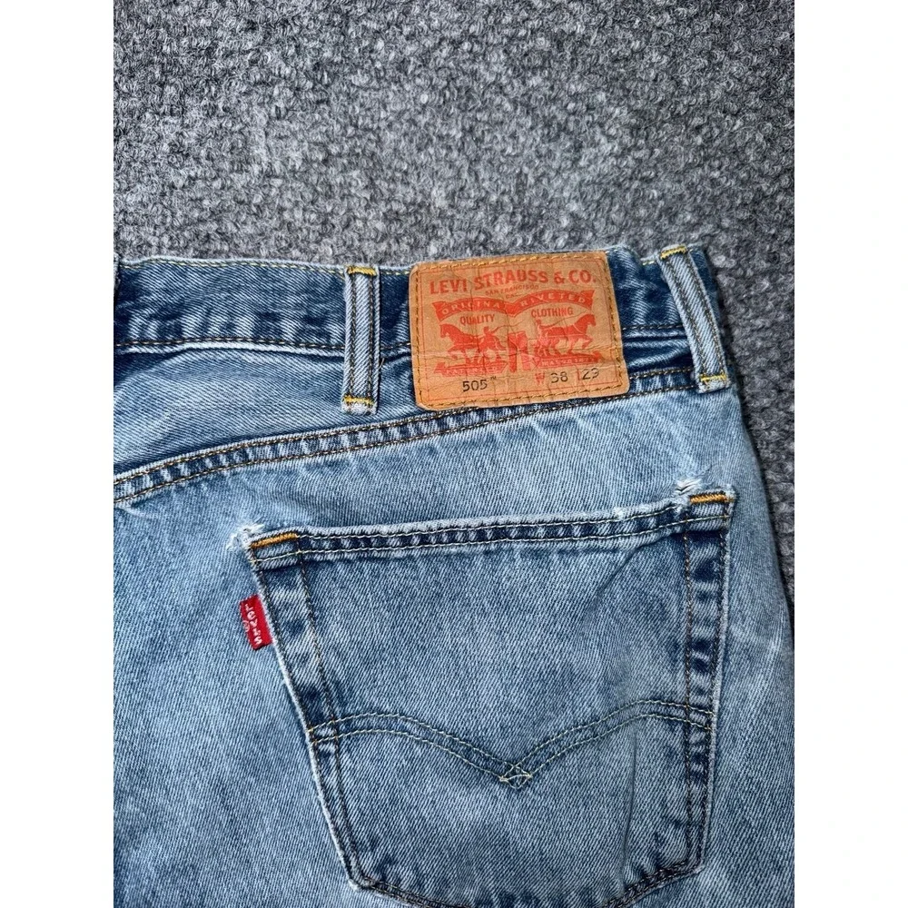 Levi's 505 Regular Fit Straight Leg Jeans Light‎ Wash W38 L29
